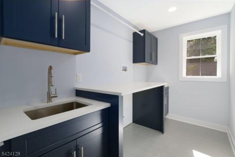 28 Bennington Road Livingston NJ 07039