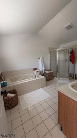 308 Stonehenge Drive Lopatcong NJ 08865