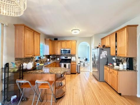 308 Stonehenge Drive Lopatcong NJ 08865