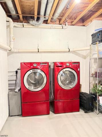 308 Stonehenge Drive Lopatcong NJ 08865