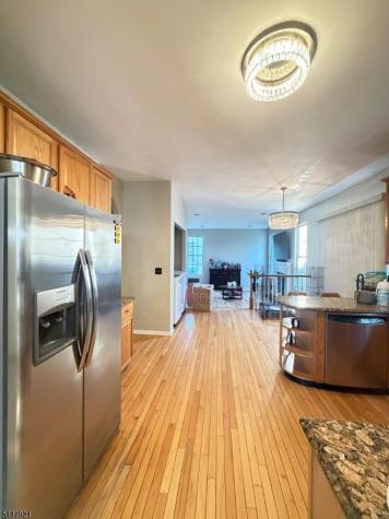 308 Stonehenge Drive Lopatcong NJ 08865