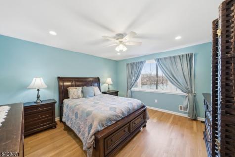 51 Lakeside Drive Vernon NJ 07422