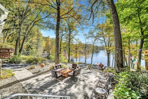 51 Lakeside Drive Vernon NJ 07422