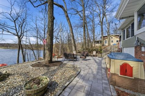 51 Lakeside Drive Vernon NJ 07422