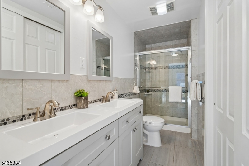 18 Crystal Avenue West Orange NJ 07052