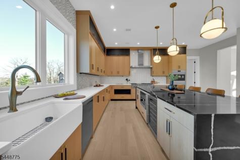 2 Barchester Way Westfield NJ 07090
