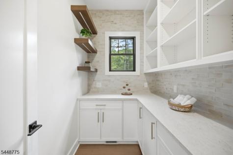 2 Barchester Way Westfield NJ 07090
