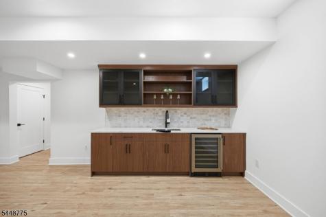 2 Barchester Way Westfield NJ 07090