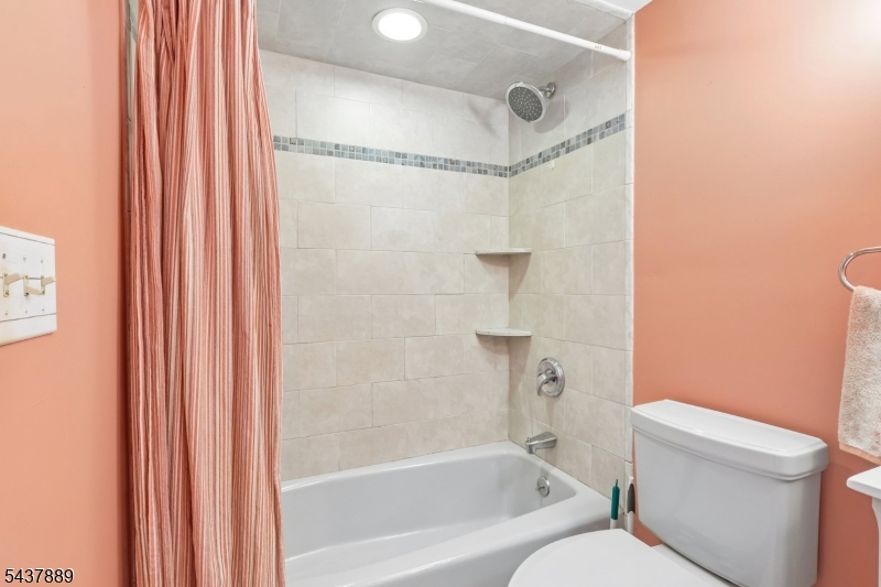 1032 Kipling Road Elizabeth NJ 07208