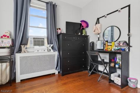 515 Lynda Road Lopatcong NJ 08865