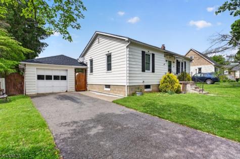 515 Lynda Road Lopatcong NJ 08865