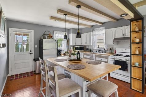 515 Lynda Road Lopatcong NJ 08865