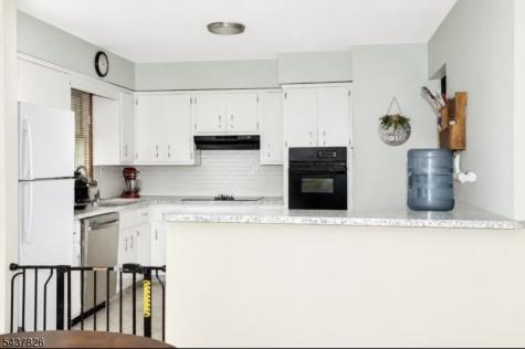 9 Stoney Brook Lane Jefferson NJ 07438