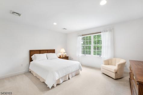 3 Bayview Terrace Green Brook NJ 08812
