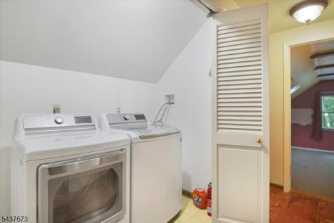 15 Burrell Road Tewksbury NJ 08833