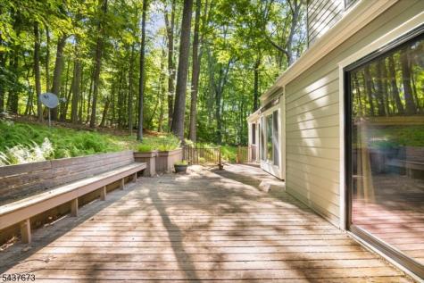 15 Burrell Road Tewksbury NJ 08833