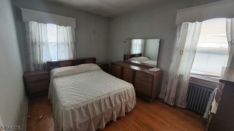 509 Thompson Avenue Roselle NJ 07203