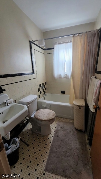 509 Thompson Avenue Roselle NJ 07203