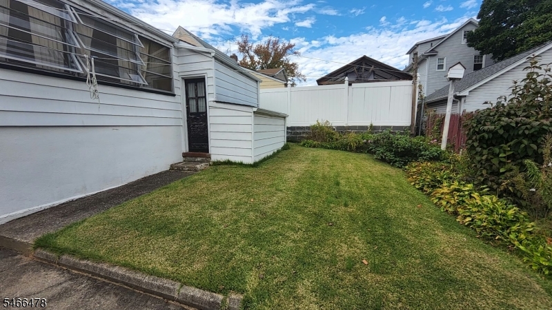 509 Thompson Avenue Roselle NJ 07203
