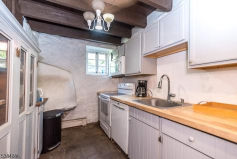157 ROUTE519 Pohatcong NJ 08865
