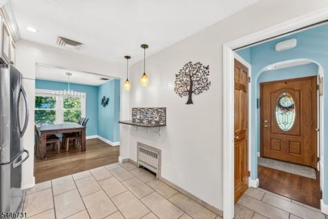 5 Gaston Avenue Raritan NJ 08869