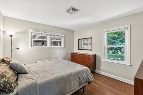 5 Gaston Avenue Raritan NJ 08869