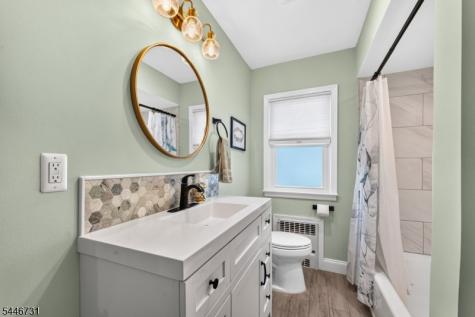 5 Gaston Avenue Raritan NJ 08869