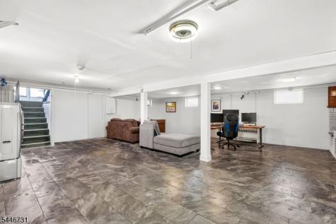 5 Gaston Avenue Raritan NJ 08869
