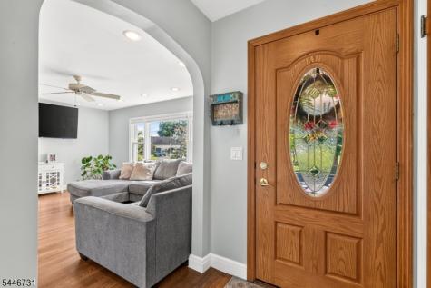 5 Gaston Avenue Raritan NJ 08869