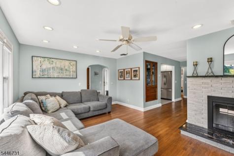 5 Gaston Avenue Raritan NJ 08869