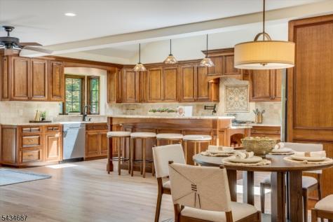 48 Rainbow Trail Mountain Lakes NJ 07046