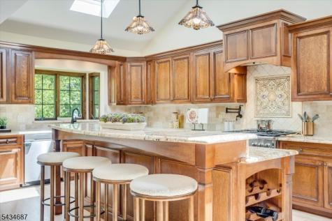 48 Rainbow Trail Mountain Lakes NJ 07046