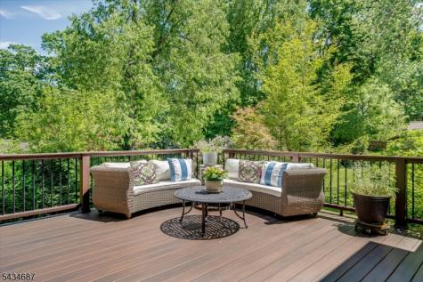 48 Rainbow Trail Mountain Lakes NJ 07046