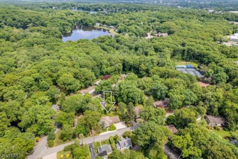 48 Rainbow Trail Mountain Lakes NJ 07046