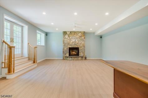 48 Rainbow Trail Mountain Lakes NJ 07046