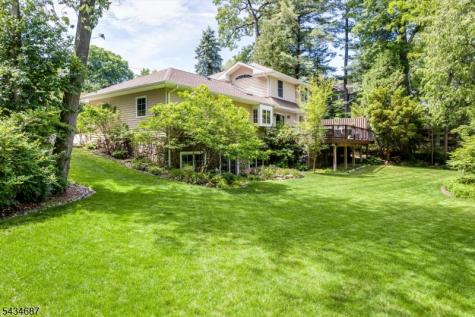 48 Rainbow Trail Mountain Lakes NJ 07046