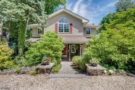 48 Rainbow Trail Mountain Lakes NJ 07046