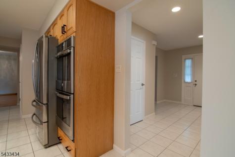 8 Liberty Lane Franklin NJ 08873