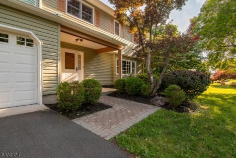 8 Liberty Lane Franklin NJ 08873