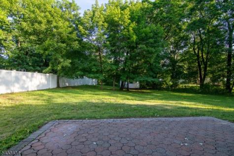 8 Liberty Lane Franklin NJ 08873