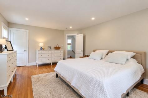 8 S Oak Court Madison NJ 07940