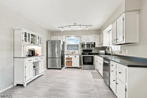 635 Bensel Drive Mount Arlington NJ 07850