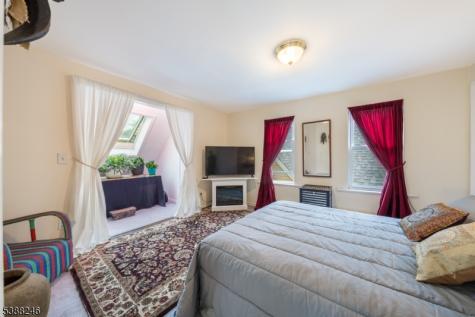 147 Greenwood Avenue East Orange NJ 07017