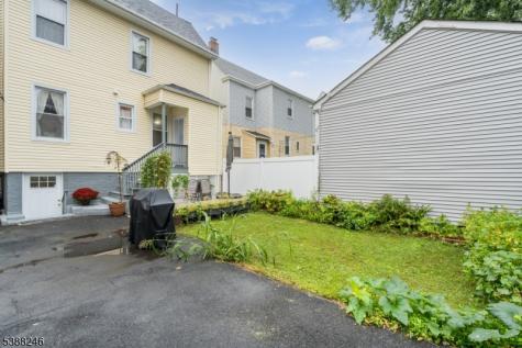 147 Greenwood Avenue East Orange NJ 07017