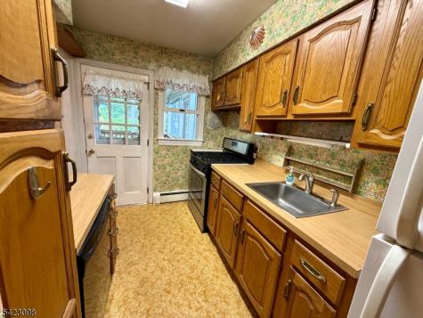 52 Burch Drive Morris Plains NJ 07950