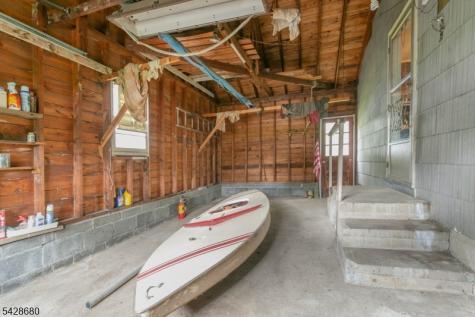 161 Beachwood Road Parsippany-troy Hills NJ 07054