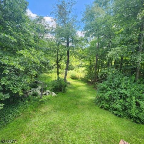 28 Lakeside Drive NW Vernon NJ 07461
