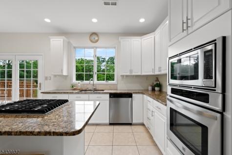 18 Montfort Drive Montgomery NJ 08502