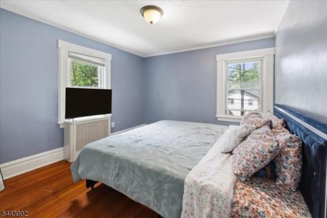 48 Laurel Avenue East Orange NJ 07017
