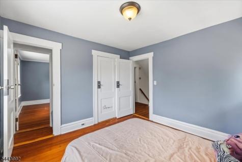 48 Laurel Avenue East Orange NJ 07017
